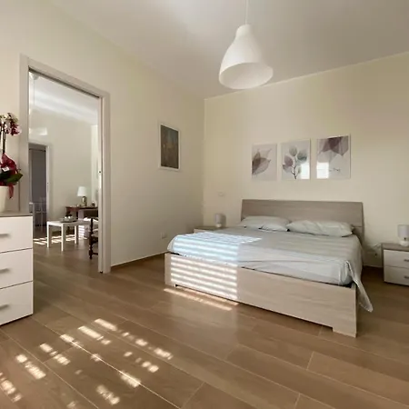 Apartment Marale *