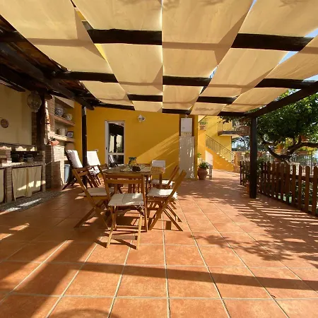 Apartment Marale *